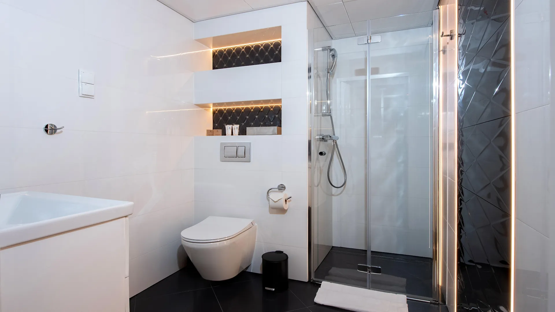 Xerion Hotel (Adults Only) クラクフ 4*,  ポーランド
