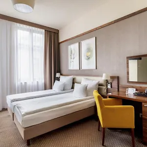 4* Ξενοδοχείο Golden Tulip Center
